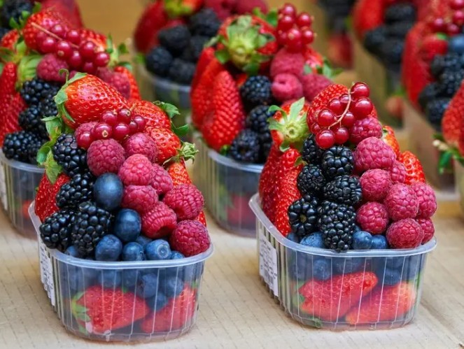 莓果保鮮秘訣：冰箱深處存放營養更佳